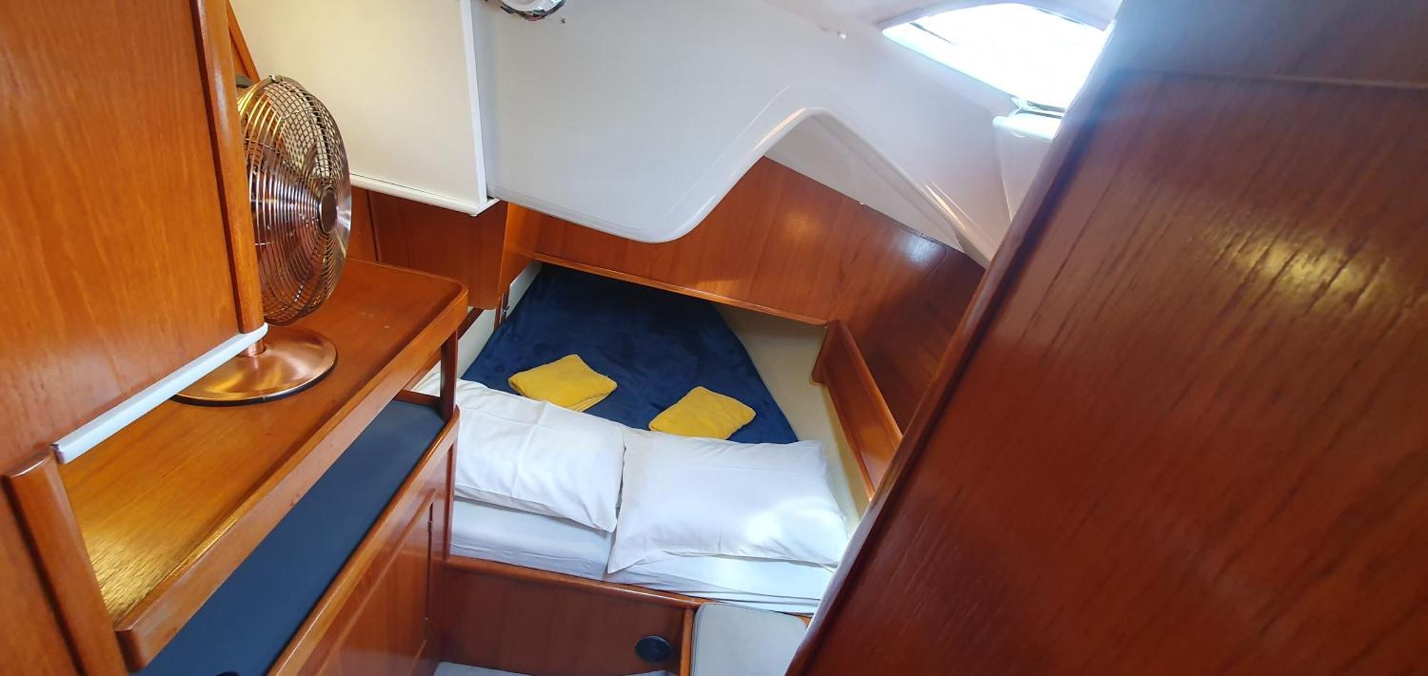 Coriandre 2 - Dormir Sur Un Grand Voilier 9 Personnes By Nuits Au Port La Rochelle  Luaran gambar